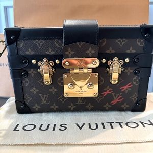 Louis Vuitton petite malle